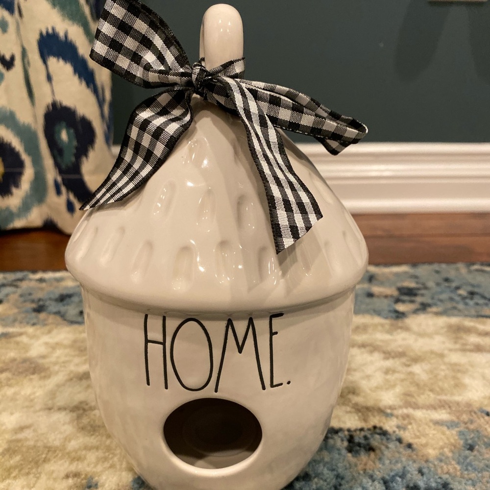 NWT Rae Dunn Acorn Home Birdhouse